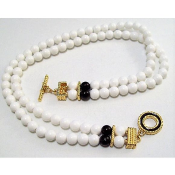 Monet White Black Bead Toggle Bar Necklace Choker Gold Vintage Double Strand - Picture 2 of 5